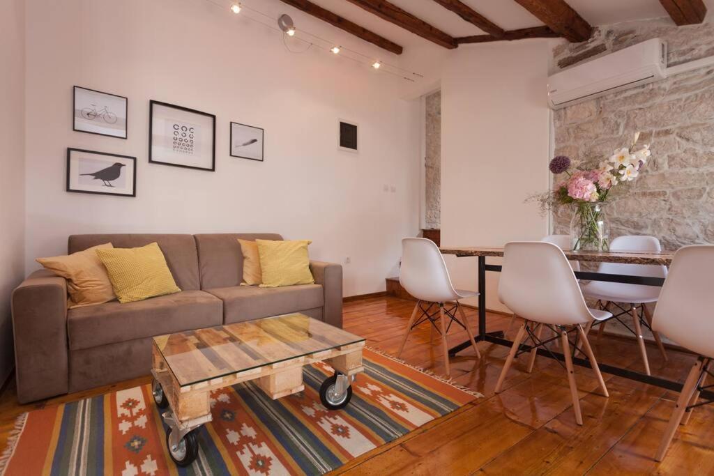 Vintage Apartment Rovinj Old Town מראה חיצוני תמונה
