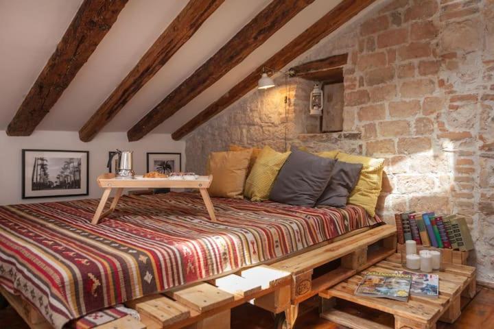 Vintage Apartment Rovinj Old Town מראה חיצוני תמונה