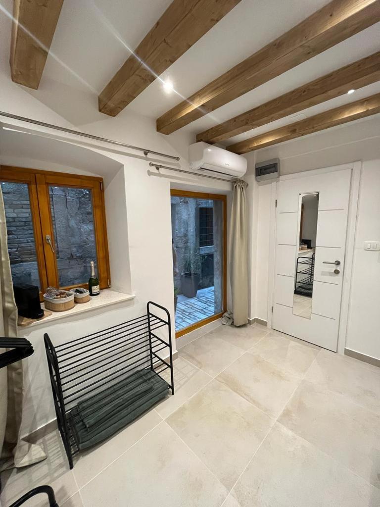 Vintage Apartment Rovinj Old Town מראה חיצוני תמונה