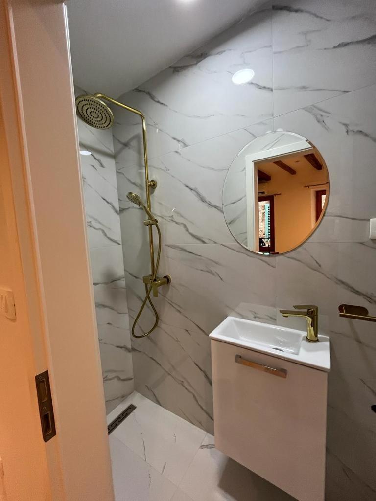 Vintage Apartment Rovinj Old Town מראה חיצוני תמונה